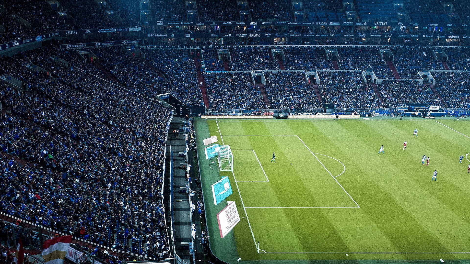 世界耐力赛持续上演，车队策略成胜负关键，cess耐力赛